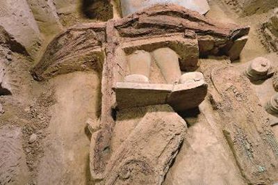 秦兵马俑专家首次“考古复原”2200多年前完整弓弩